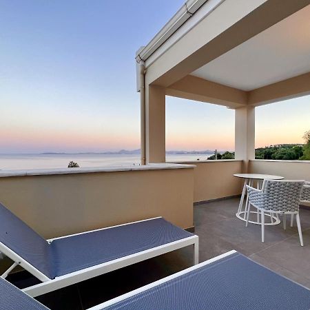 Luxury Villa Barbati Sun With Private Pool By Dadovillas Exteriör bild
